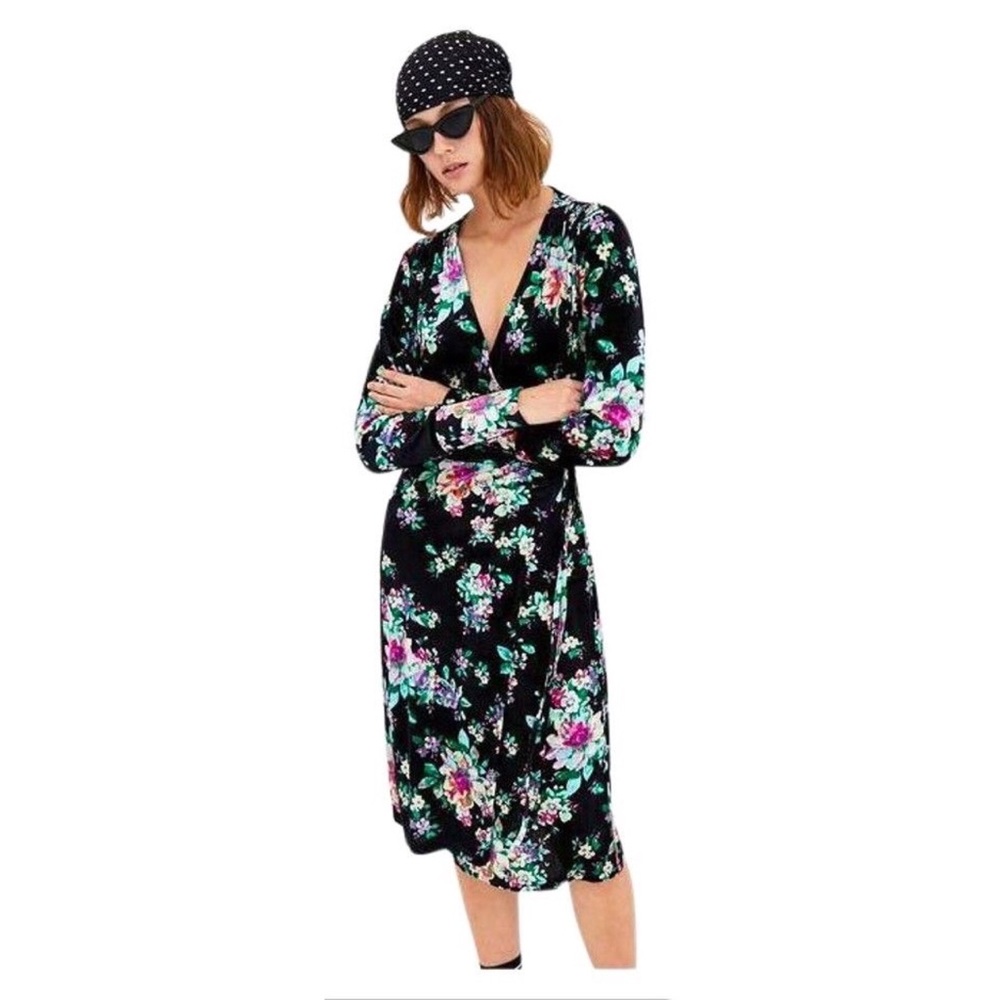 NEW ZARA BLACK VELVET FLORAL KIMONO WRAP DRESS